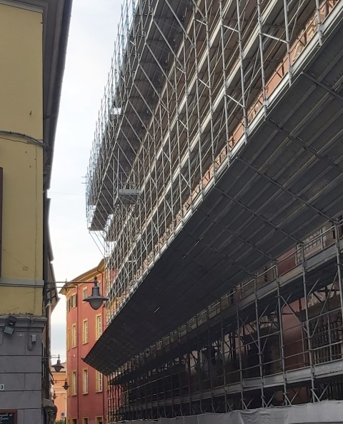 Palazzo Ducale Ponteggi Via Guidoni
