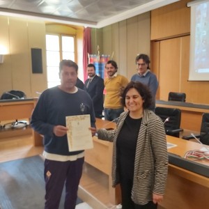 Consegna Encomi Dedizione E Altruismo
