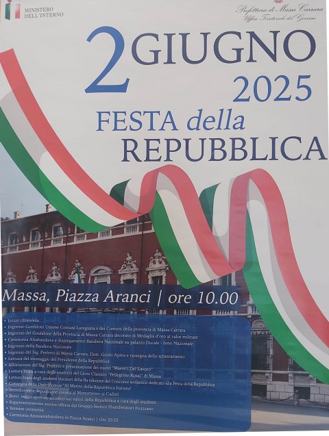 Manidesto della cerimonia, sullo sfondo facciata Palazo Ducale, in sovrimpressione sulla faciata il rpogramma come da testo comunicato, in alto la scitta 2 giugno 2025 festa della Repubblica, fascia tricolre trasversale in primo piano