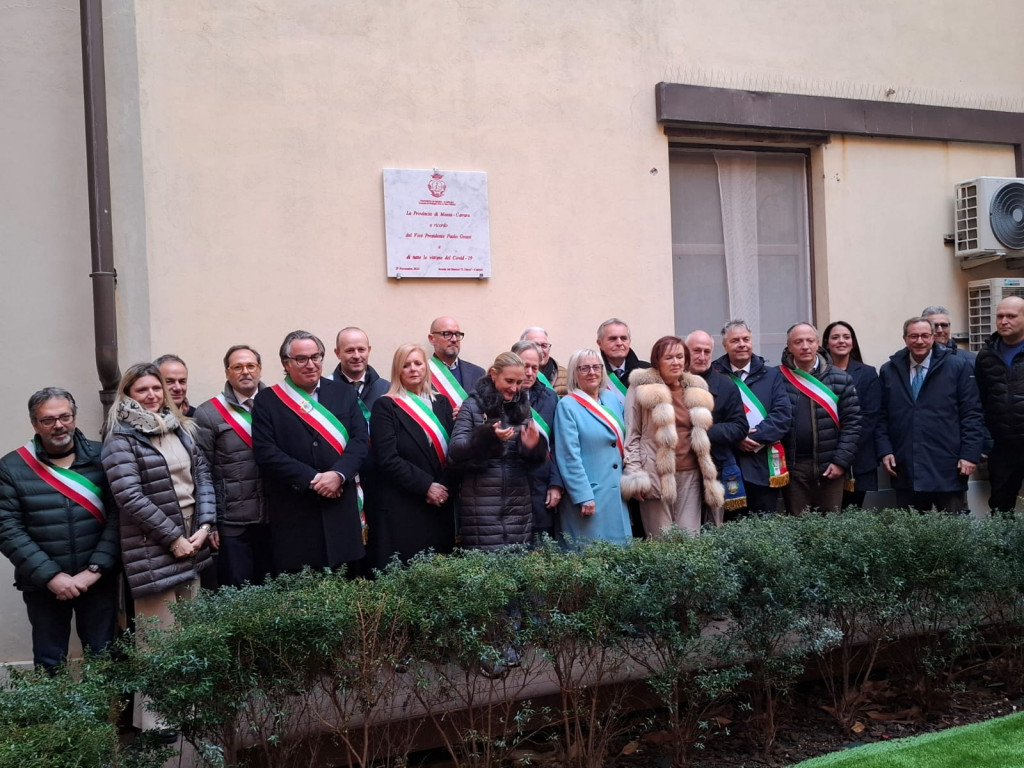 20251127 Intitolazione Cortile Palazzo Ducale Ex Vice Presidente Grassi E Vittime Covid 6